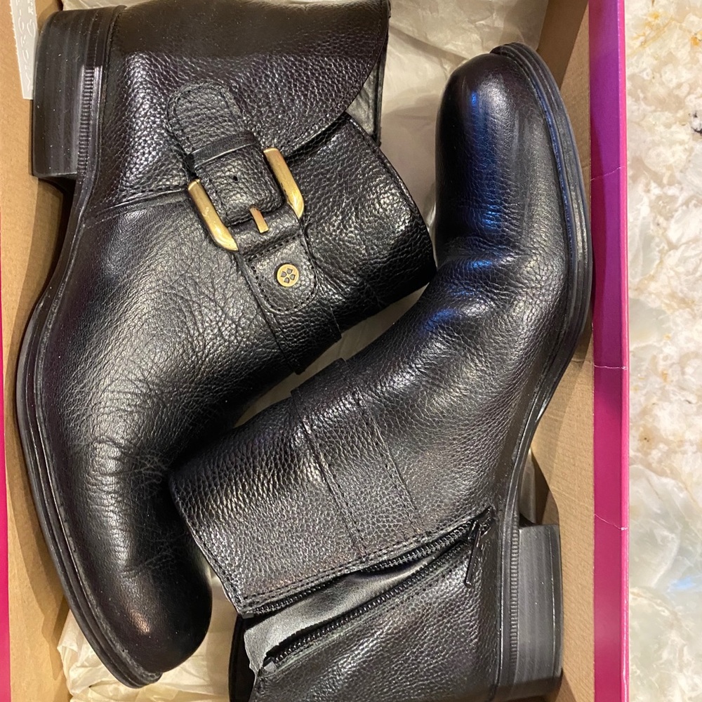 Naturalizer boots